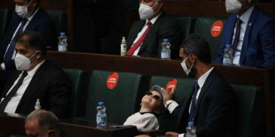 Meclisin minik konuğu AK Parti Grup Toplantısı’nı izledi