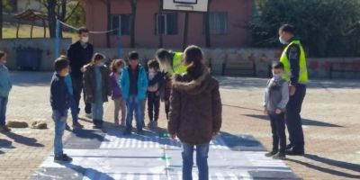 Jandarmadan öğrencilere “Trafik Dedektifleri Eğitimi”