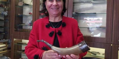 Çarlar devrinden kalma boynuz kadeh sahibini arıyor