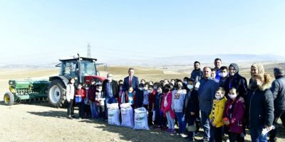 Öğrencilerin tohumları Mamak’ta toprakla buluştu