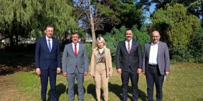 Yüz yüze toplantıda ortak projeler konuşuldu