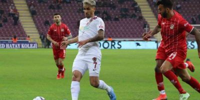 Spor Toto Süper Lig: A. Hatayspor: 1 - Antalyaspor: 1 (İlk yarı)