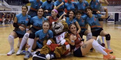 Kepez’in sultanları evinde galip