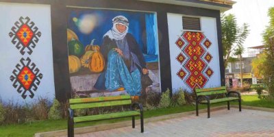 Toroslar’daki trafolar kilim motifleriyle renkleniyor