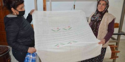 300 yıllık gelenekle ev ekonomisine katkıda bulunuyor