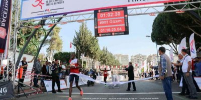 13. Uluslararası Tarsus Maratonu koşuldu