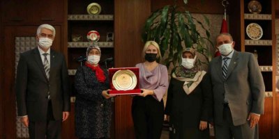 Şehit Aileleri, Rektör Özkan İle Bir Araya Geldi