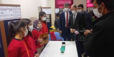 Kozan’da Tübitak 4006 Bilim Fuarı