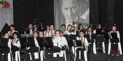 Kemer Gençlik Orkestrasından “Nereden nereye” konseri