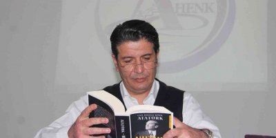 Başkan Genç, öğrencilerle okuma saati etkinliğine katıldı