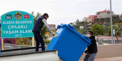 Alanya’da 150 adet sıfır atık konteyneri dağıtıldı