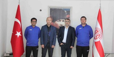 Antalyaspor Kulüp Derneğinden ilk hamle voleybola