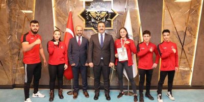 Rektör Kalan, Bilek Güreşi takımı ile bir araya geldi