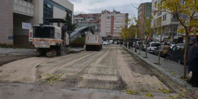 Isparta Meydan AVM etrafında çevre düzenlemesi yapılıyor
