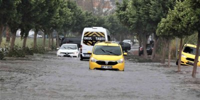Antalya ve batı ilçeleri için ‘aşırı yağış’ uyarısı