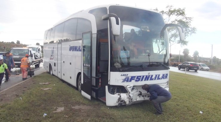 Manavgat'ta trafik kazası; 1 ölü, 1 yaralı