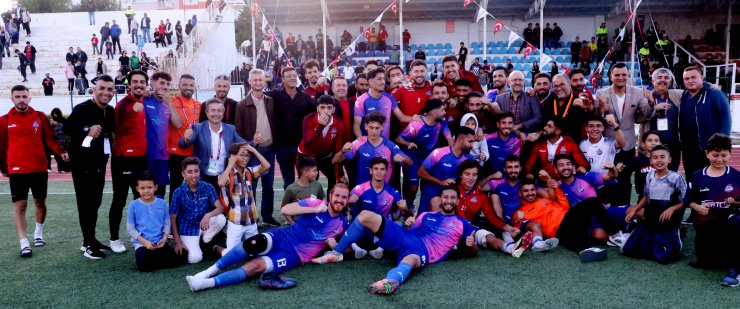 MAKÜ Spor liderliğini sürdürdü