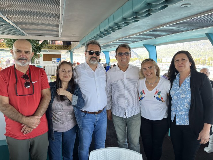 Onkoloji Hastaları Tekne Turuyla Moral Buldu