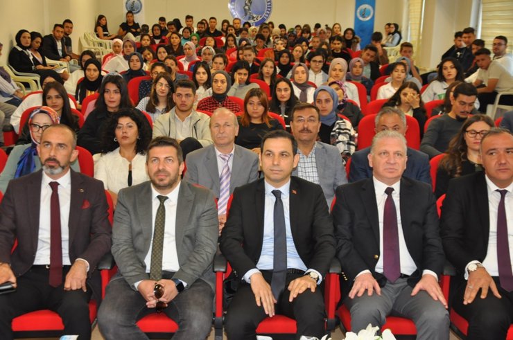 Yüksekokul Öğrencilerine Oryantasyon Programı