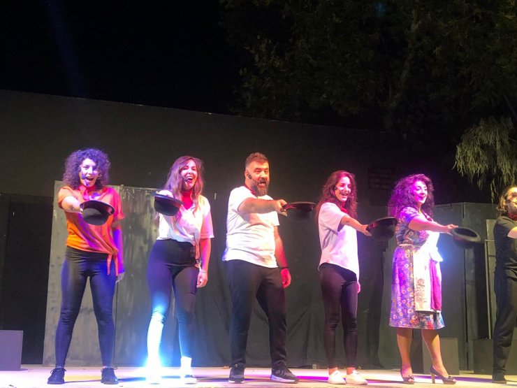 Yeşilköy'de 'kapkabare' Sahnelendi