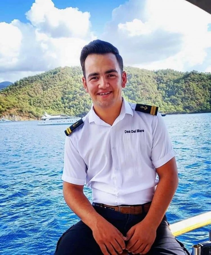 Tur Teknesi Çalışanı, Motosikletiyle Yaptığı Kazada Öldü