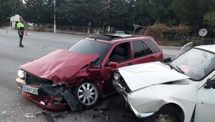 Burdur'da kaza: 3 yaralı