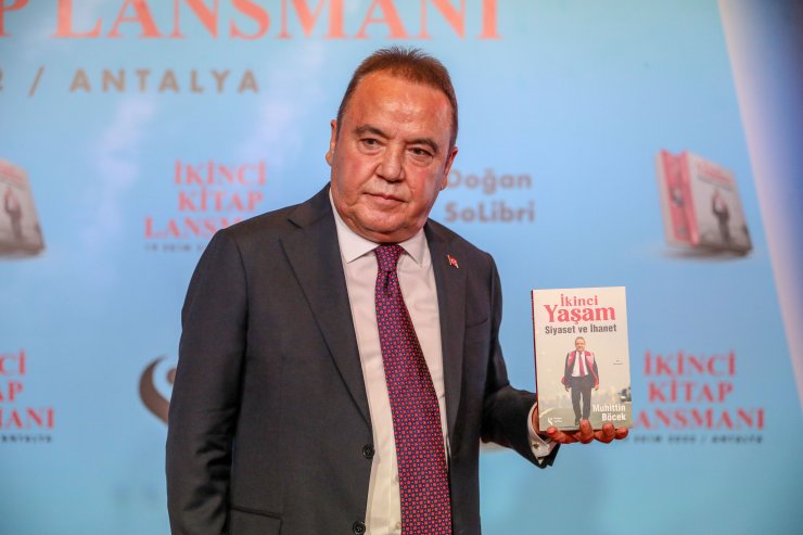 Muhittin Böcek: Kitabımda yoğun bakım günlerinde dost sandıklarımın yaptıklarını anlattım