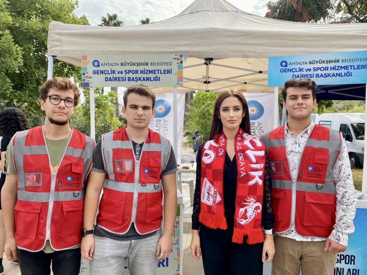Büyükşehir, Öğrenci Topluluk Tanıtım Günleri'ne katıldı