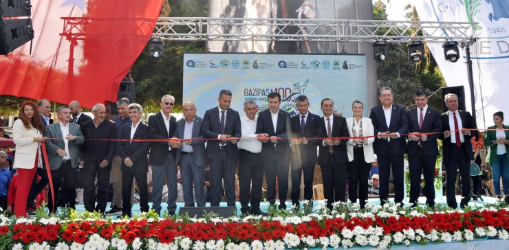 Özgür Özel: 100'üncü yılda Cumhuriyet Balosu, Çankaya Köşkü'nde olacak