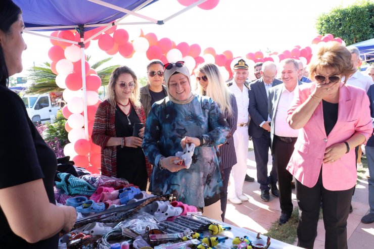 Antalya'da şehit ve gazi çocukları yararına kermes