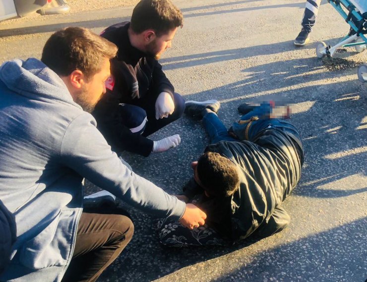 Kazada motosiklet sürücüsünün ayağı koptu