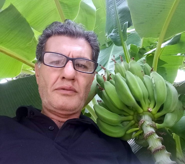 Devrilen su tankının altında kalıp, öldü