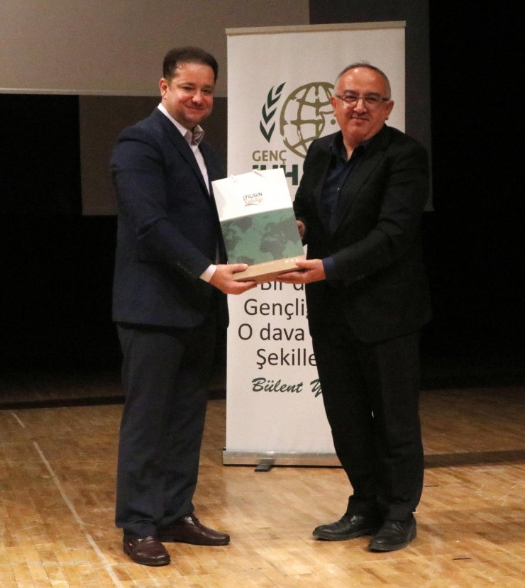 'Hz. Peygamberi Yeniden Düşünmek' konferansı