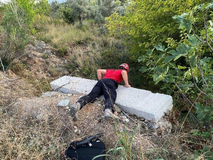 Okuldan kaçan kız öğrenciyi iz takip köpeği Merak buldu