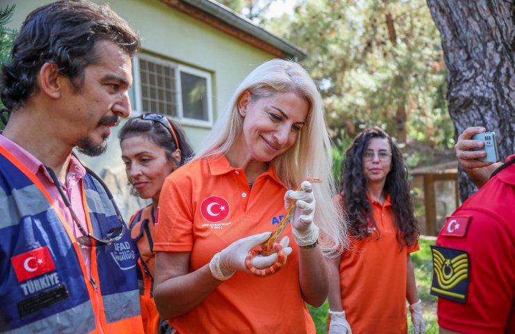 JAK timinden ‘hayvan kurtarma’ eğitimi