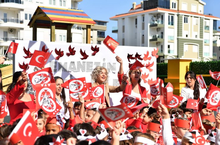 Konyaaltı kreşlerinde Cumhuriyet coşkusu