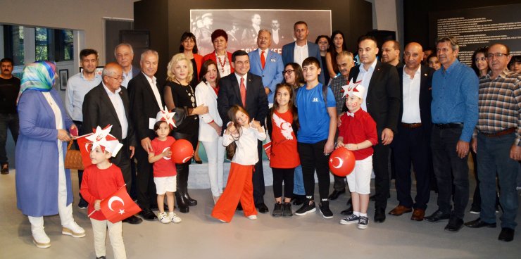 99'uncu yıla 99 eser