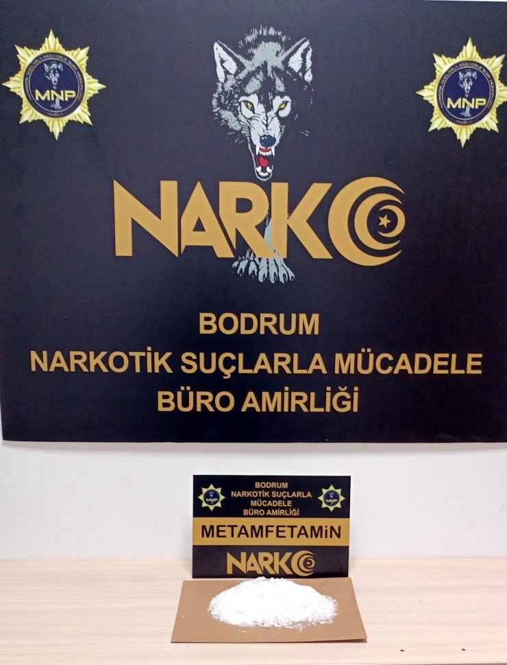 Aracında 300 gram metamfetaminle yakalandı