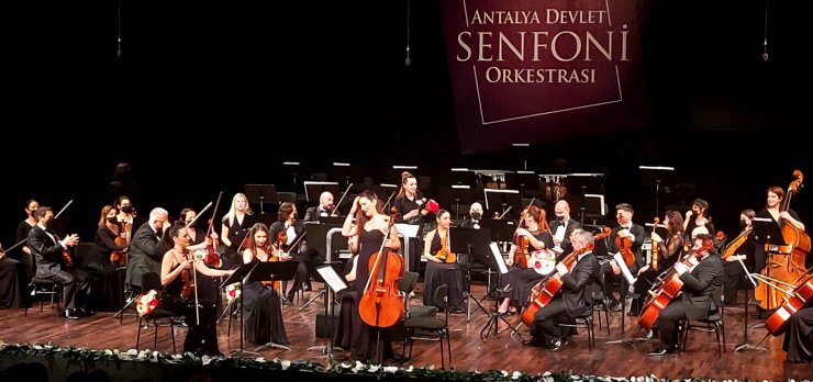 Üç solistten konser