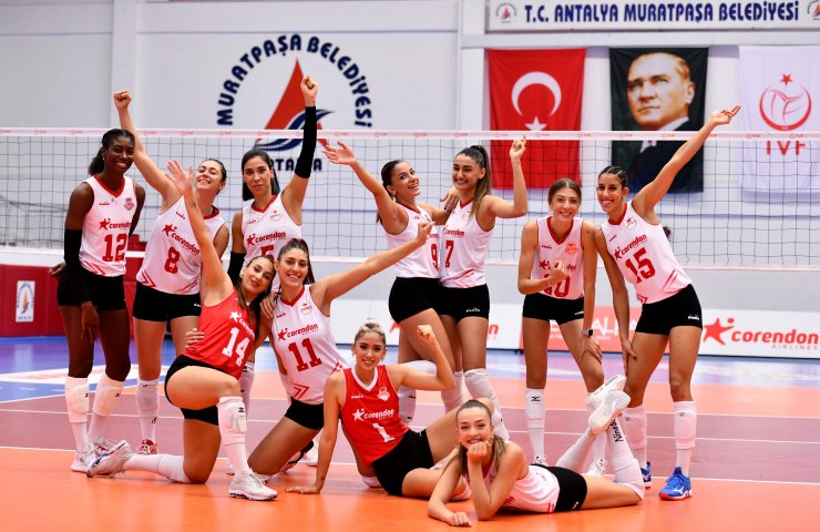 Muratpaşa'ya İzmirli rakip