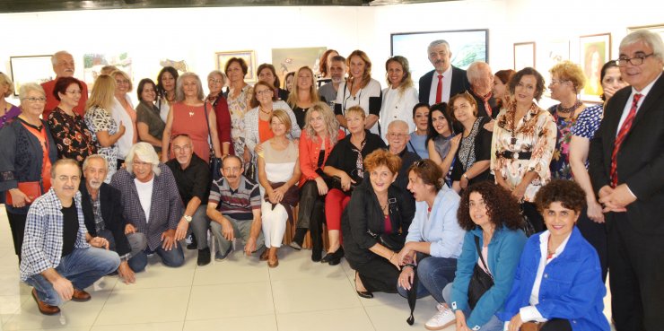 Ata'ya saygı sergisi