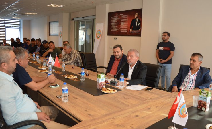 Finike Toptancı Hali Derneği'nde seçim