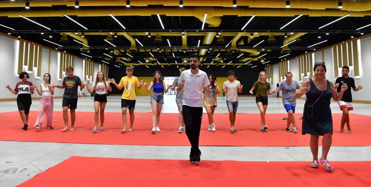 Konyaaltı'nda yeni dönem kayıtları başladı