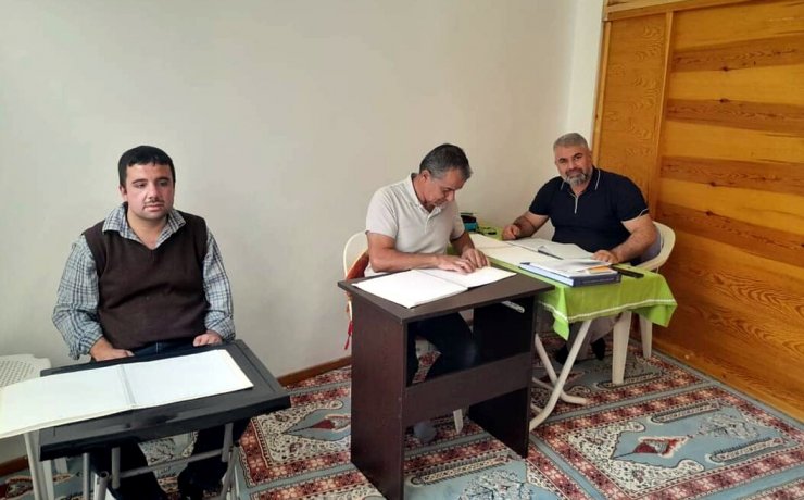 Bodrum'da görme engelliler için Braille alfabesi ile Kur'an kursu