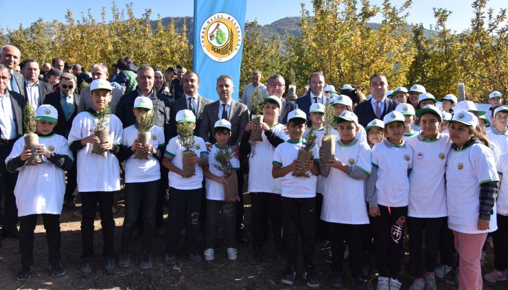 Eğirdir'de fidan dikim etkinliği