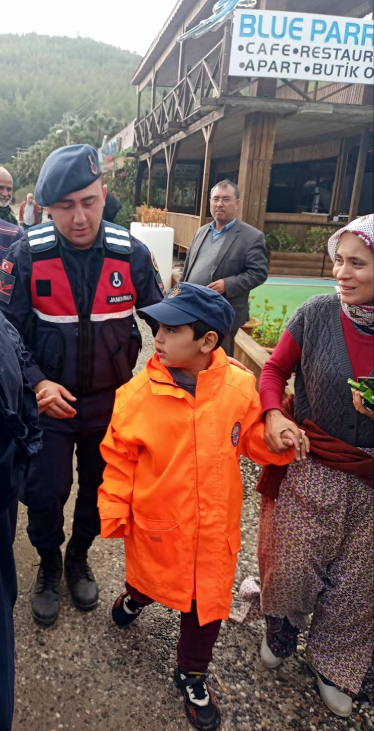 Muğla'da kayıp otizmli Yavuz, 19 saat sonra bulundu