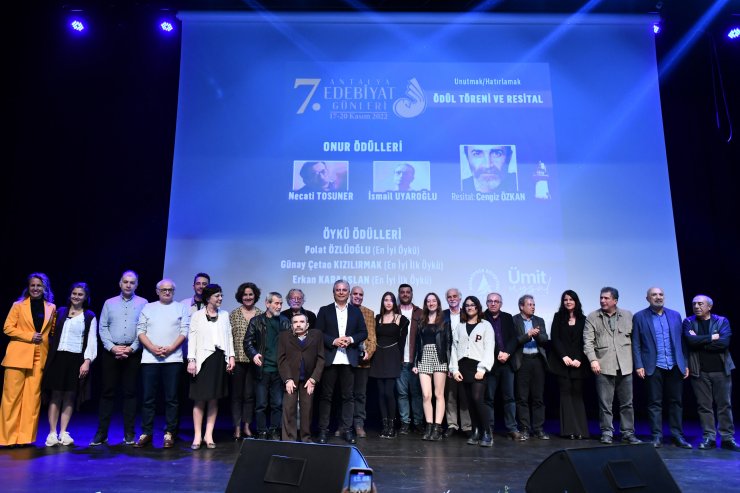 Muratpaşa'da edebiyatın ödül gecesi
