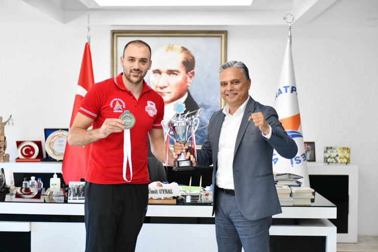 'Kızıl Fırtına' Avrupa Şampiyonu oldu