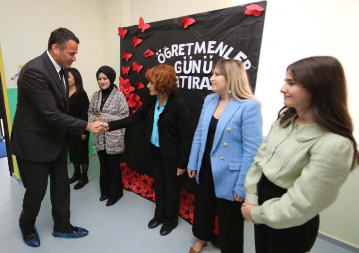 Başkan Ulutaş öğretmenleri ziyaret etti