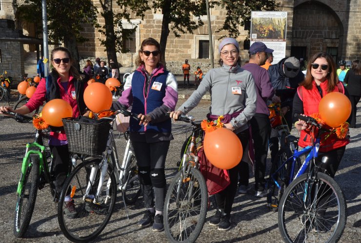 Kadına Şiddet'e karşı pedal çevirdiler